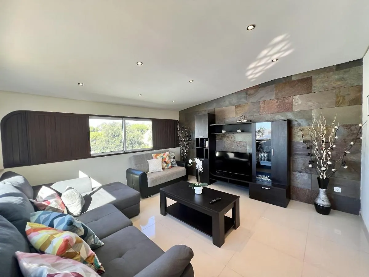 Quarteira Classic 1 With Pool By Homing